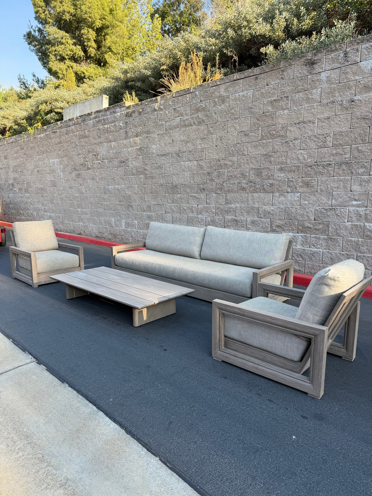 Restoration Hardware Outdoor Set