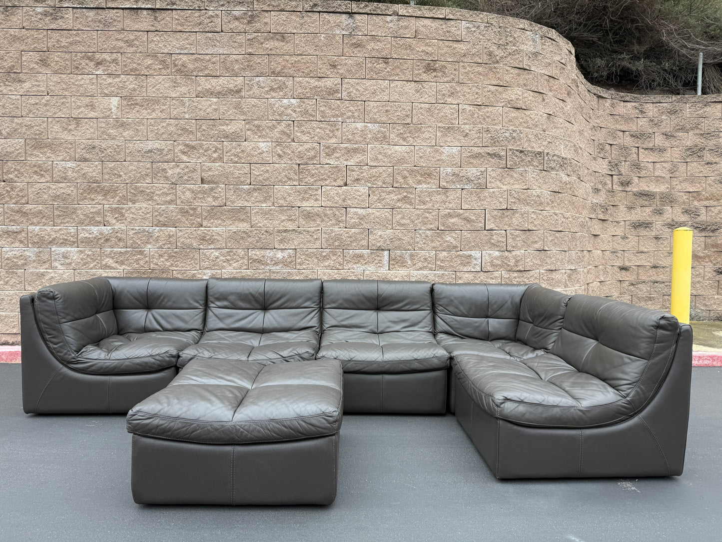 Z Gallery Leather Modular Sectional