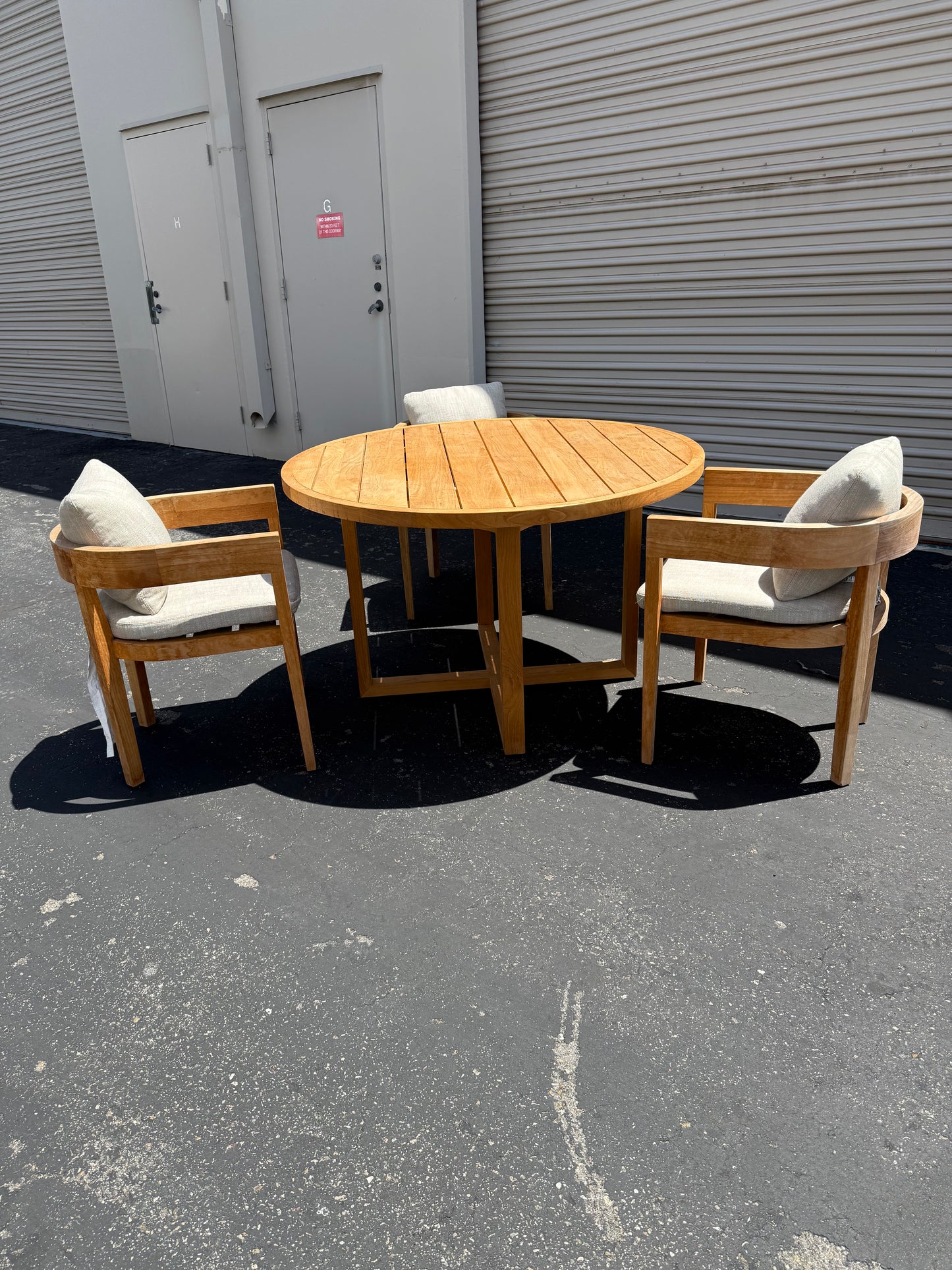 Restoration Harwdare Outdoor Dinning set