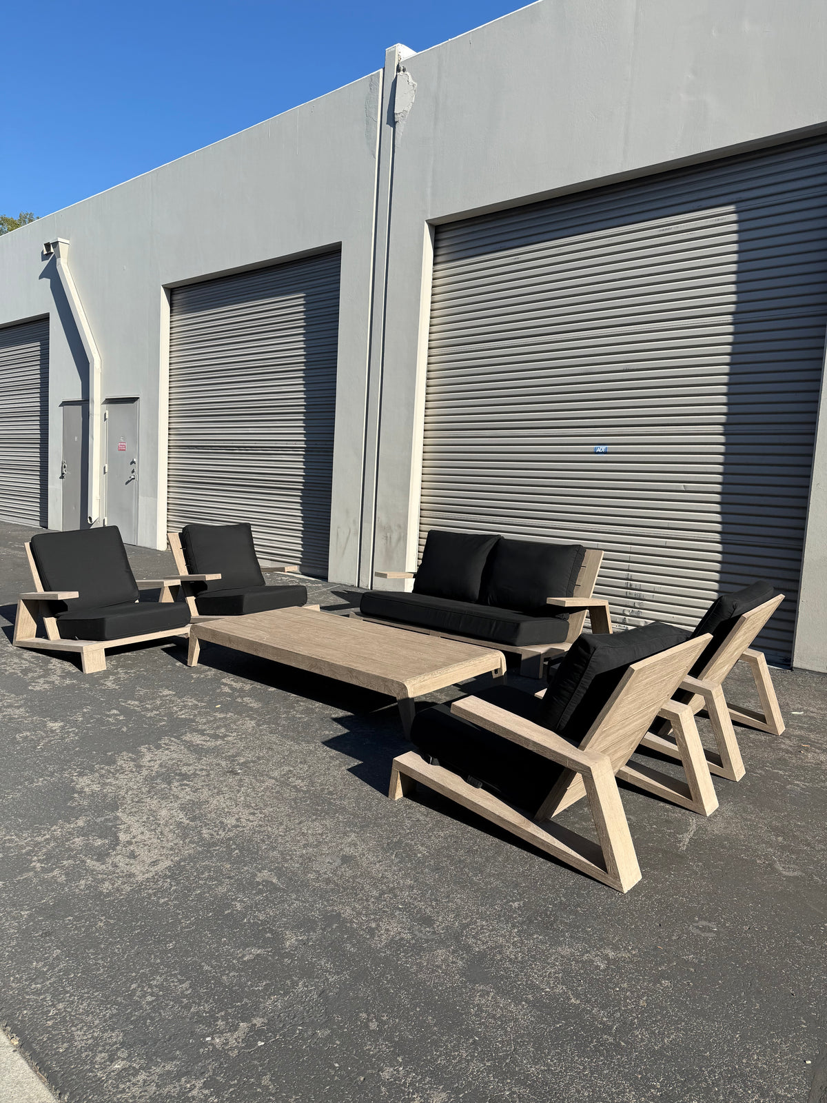 RH Outdoor Set