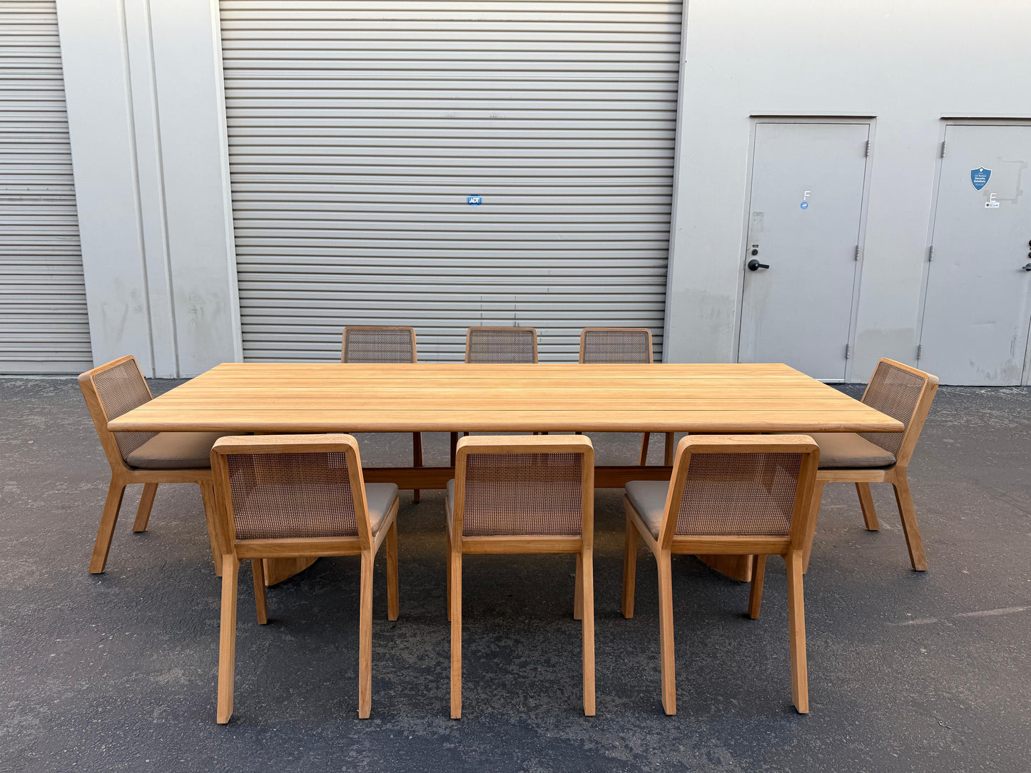Restoration Hardware Dinning Table and Chairs
