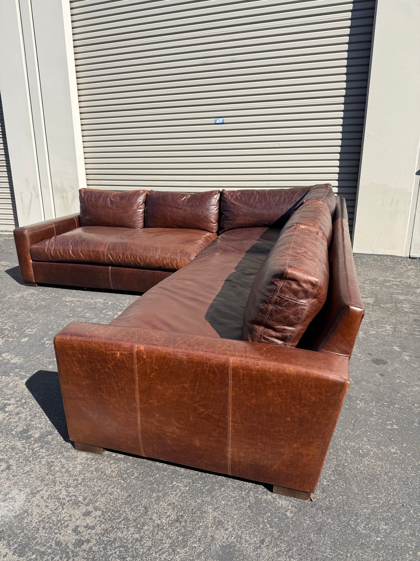 RH Leather Maxwell