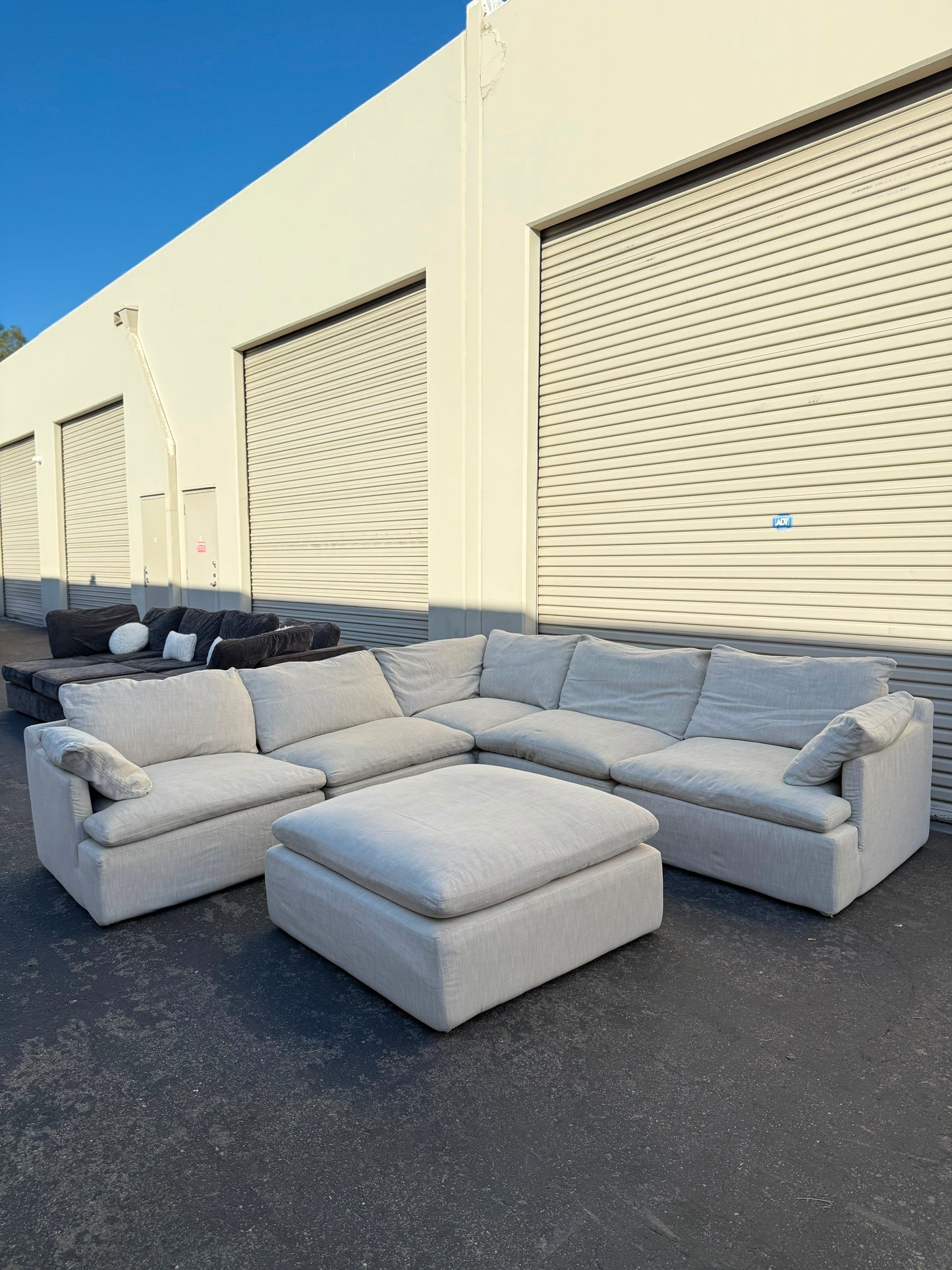 RH Track Arm Couch