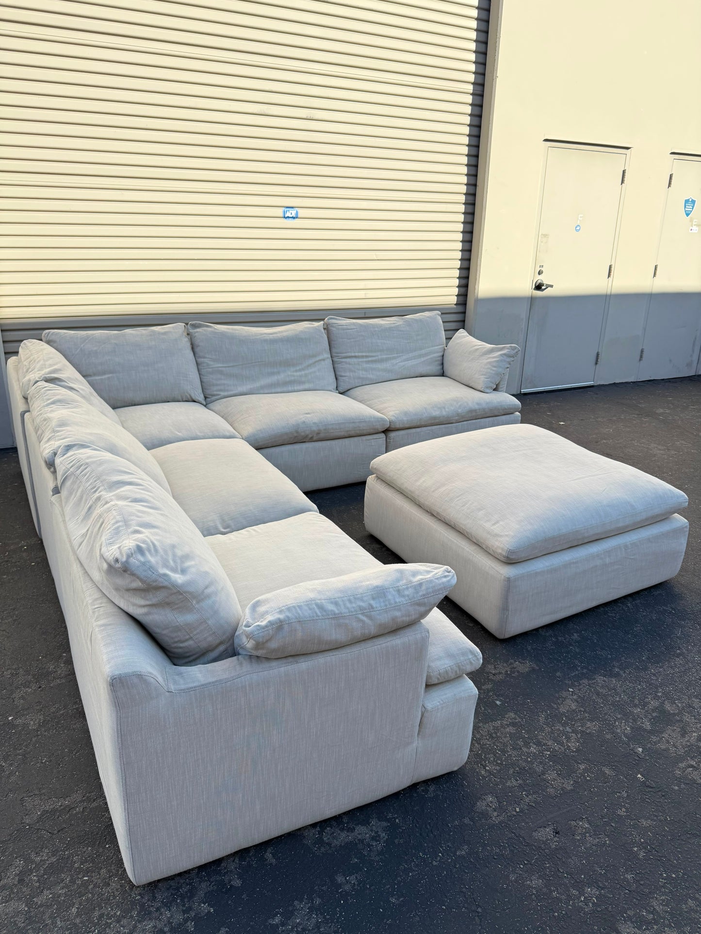 RH Track Arm Couch