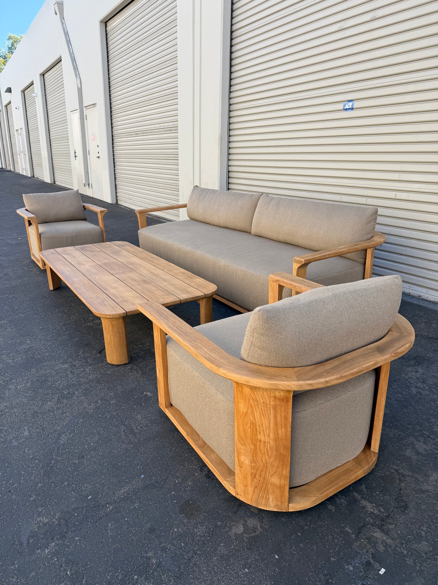RH Lagos Outdoor Set