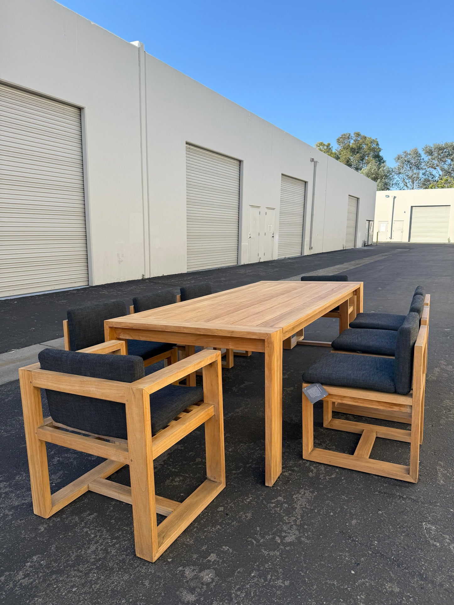 Restoration Hardware Outdoor Dinning Set