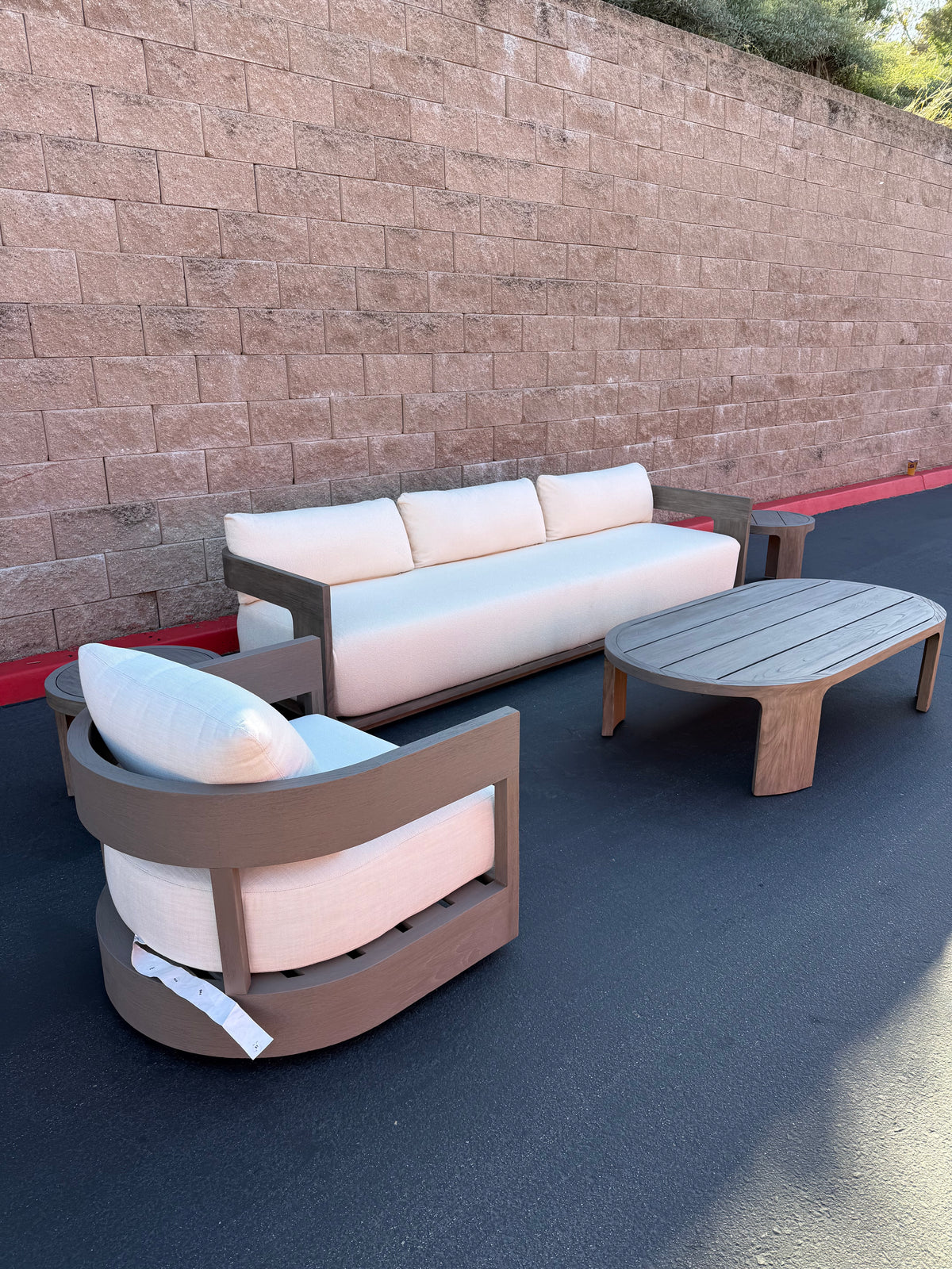 Restoration Hardware Outdoor Set