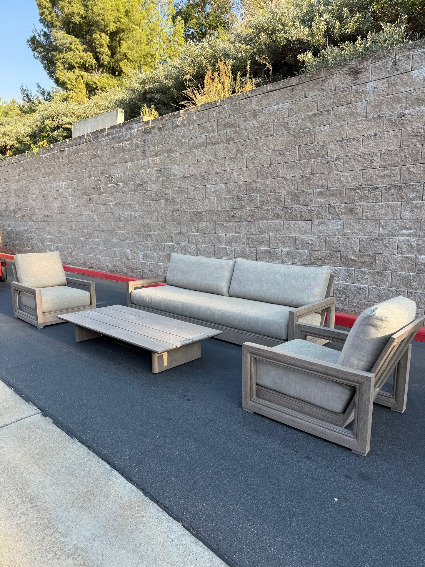 Restoration Hardware Outdoor Set