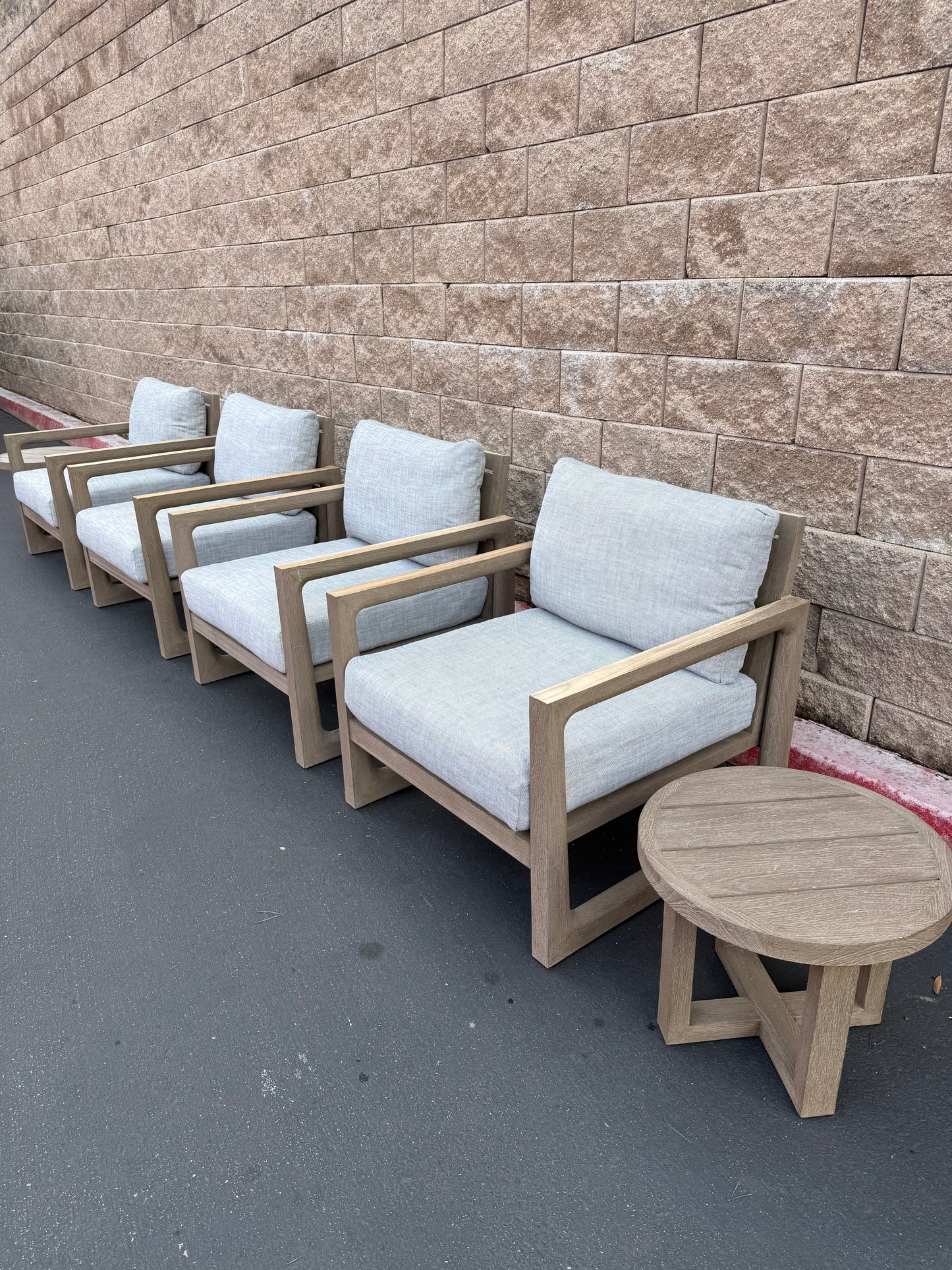 RH Outdoor Chairs Set