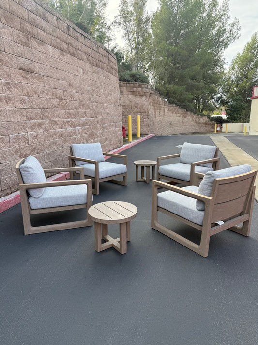 RH Outdoor Chairs Set