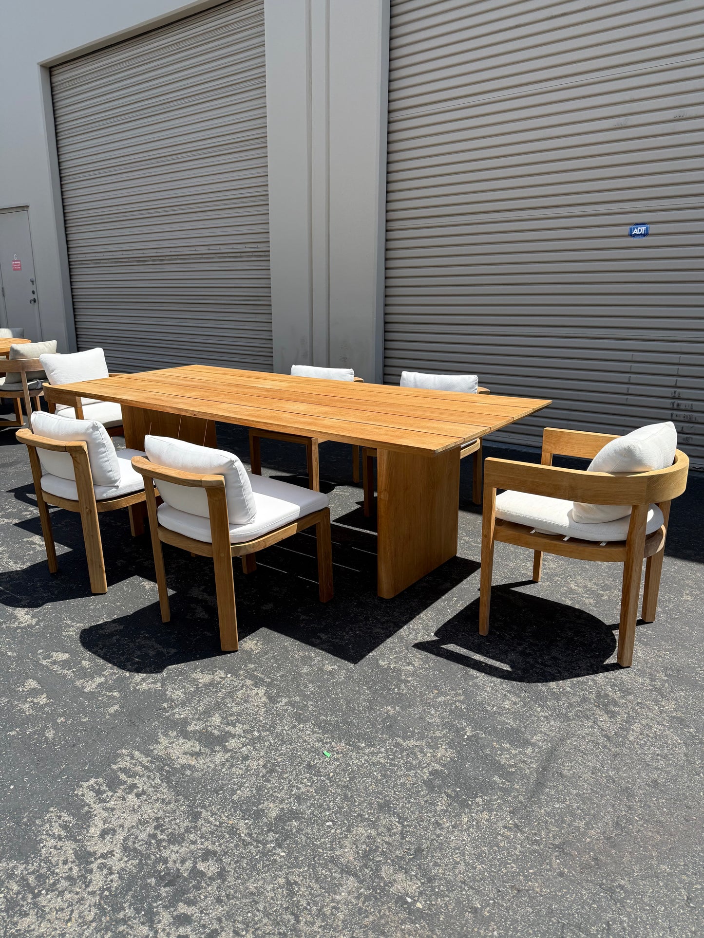 Restoration Hardware Outdoor Dinning Set