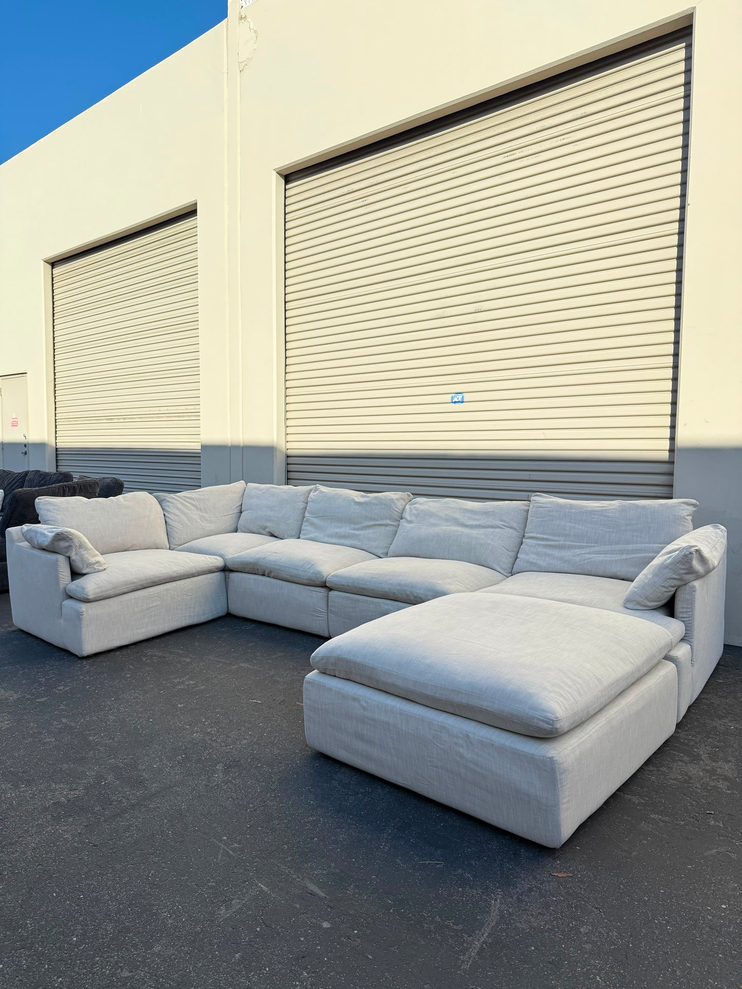 RH Track Arm Couch