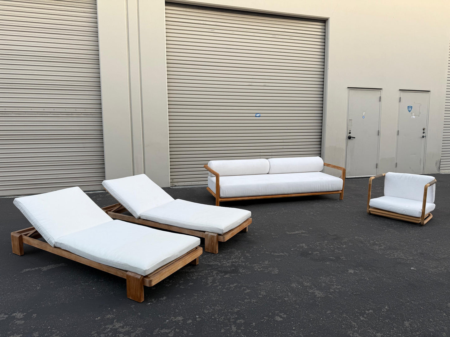 Restoration Hardware Outdoor Set